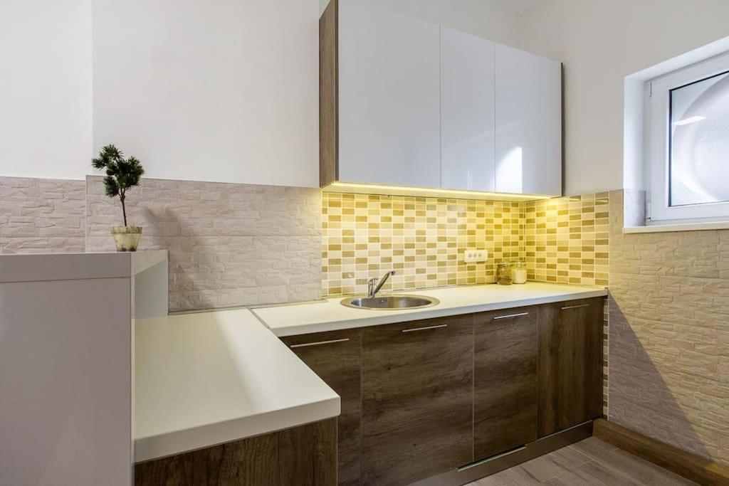 Hedonist-Belgrade Central Nest Belgrado Exterior foto